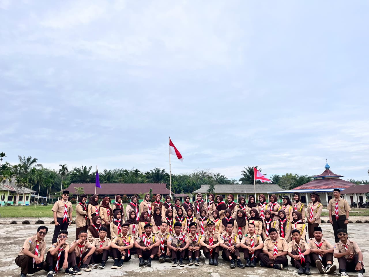 MAN 1 Tanjung Jabung Timur Gelar Upacara Peringatan Hari Pramuka ke-64 Tahun 2025