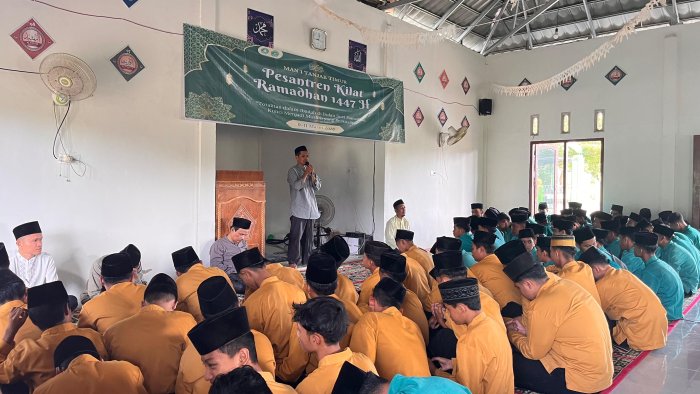 Semarak Ramadan di MAN 1 Tanjabtim: Pesantren Kilat 3 Hari Ditutup dengan Aksi Berbagi Takjil Gratis