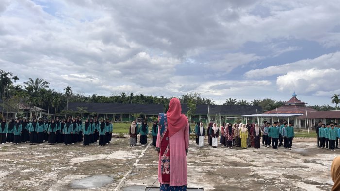 Jejak Kartini Hidup di MAN 1 Tanjung Jabung Timur, Membentuk Generasi Tangguh dan Berdaya Jejak Kartini Hidup di MAN 1 Tanjung Jabung Timur, Membentuk Generasi Tangguh dan Berdaya